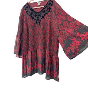 Catherines Women’s Blouse Size 3X Velvet Trim Neckline Red Print Pleated Top